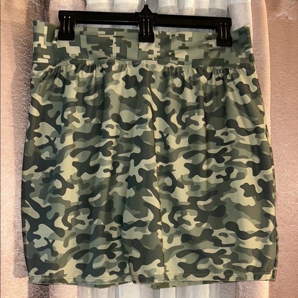 Skort Obsession Size L Camo Print Skort - Picture 6 of 9